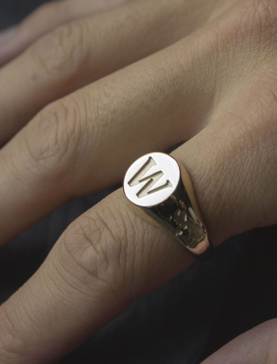 Round gold signet ring custom face band